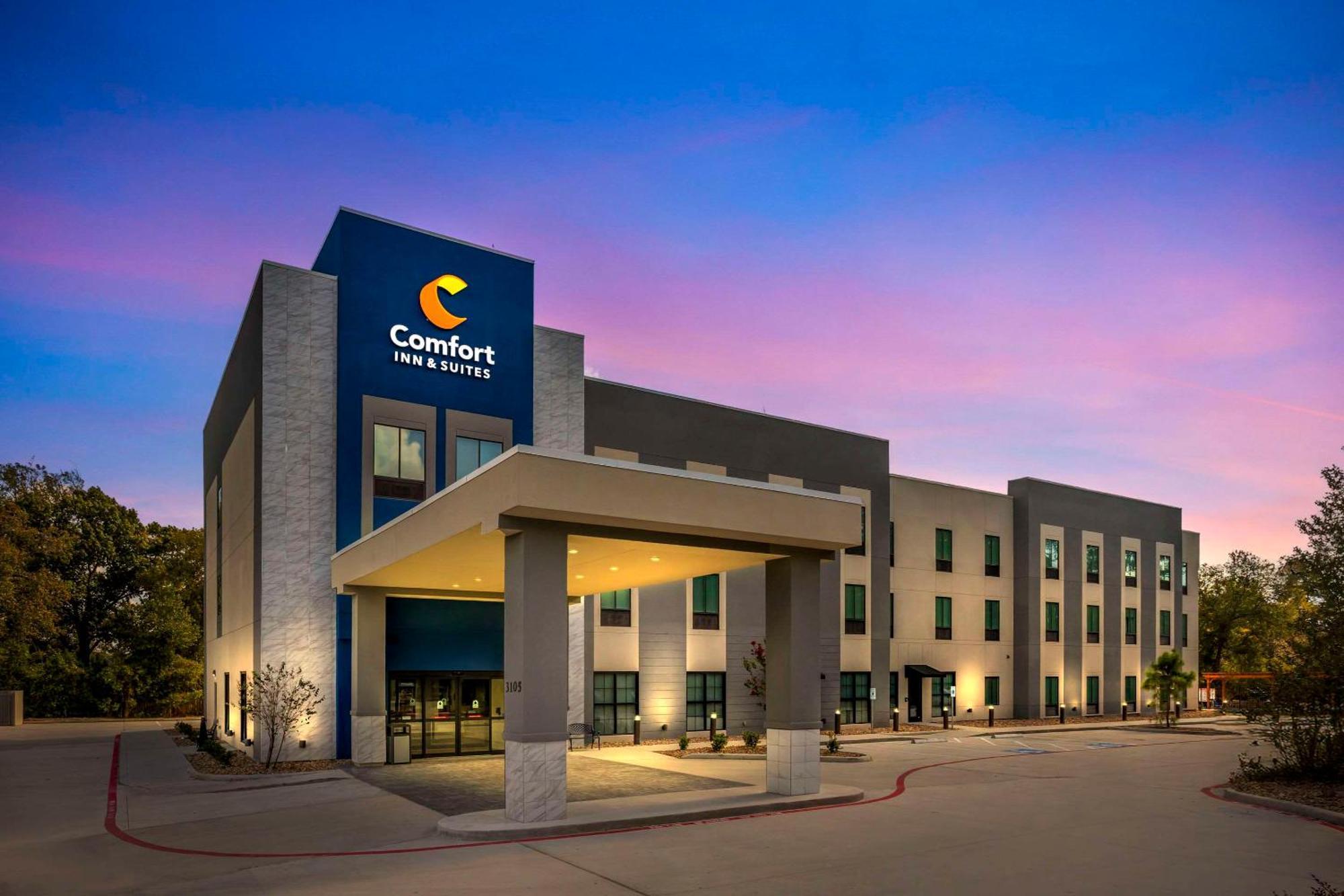 Comfort Inn & Suites Huntsville Near University المظهر الخارجي الصورة